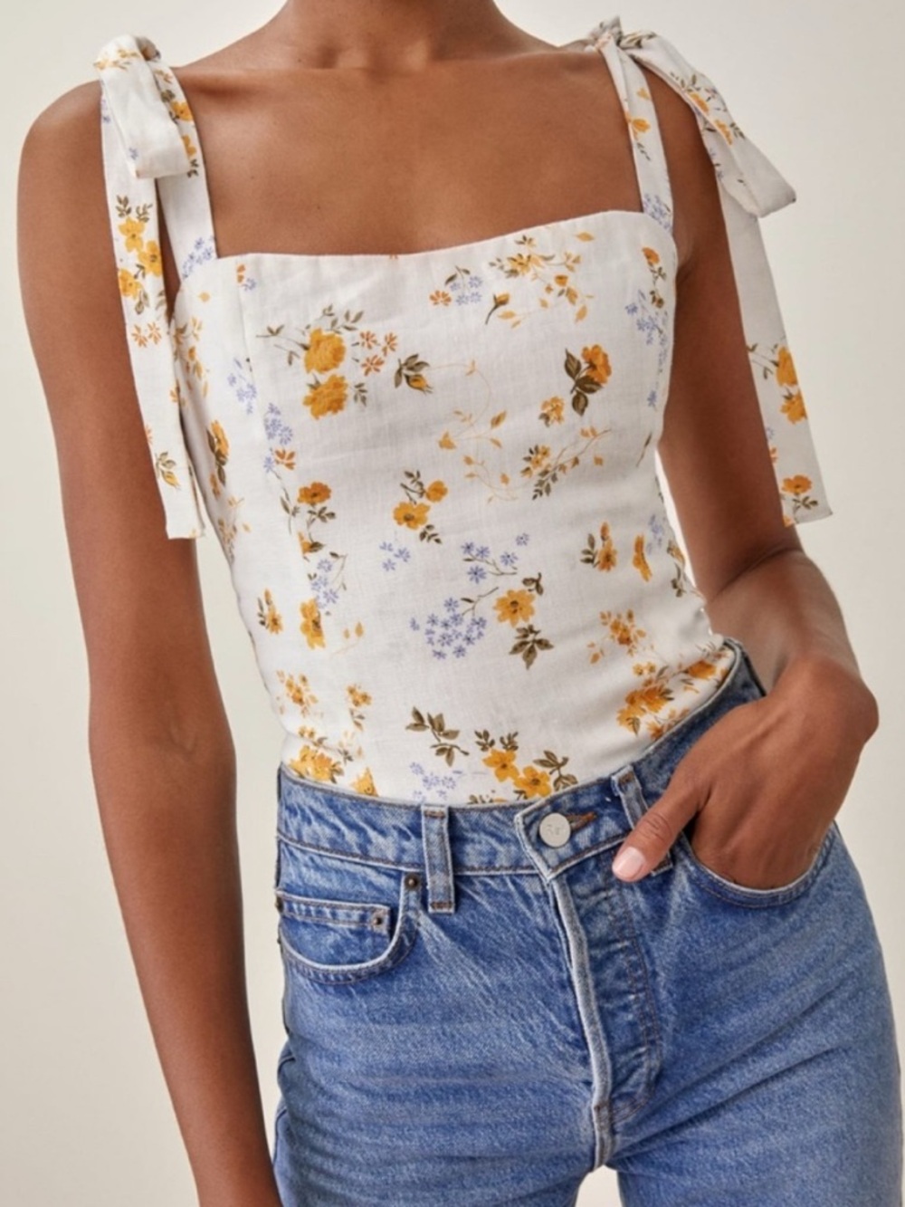 NWT 🍒 Reformation Bilson linen flower top